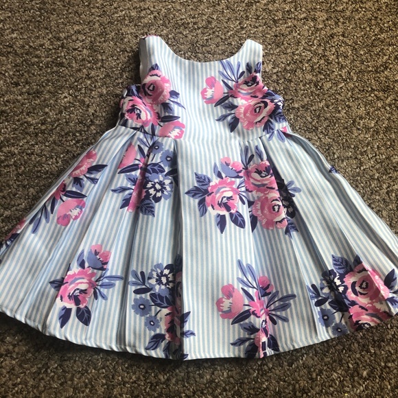 Cynthia Rowley Dress with Purse - Picture 2 of 10